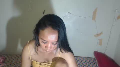 Yummy-Poccahontas online show from 10-06-25, 05:16