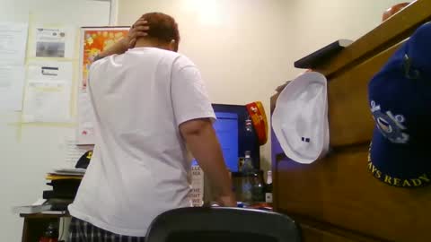 Snapshot of oorah1775 chatting on 12-09-24, 04:12 oorah1775 online show from 12-09-24, 04:12