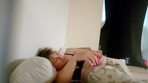 Snapshot of opalockajoe chatting on 12-09-24, 06:46 TsJojo online show from 12-09-24, 06:46