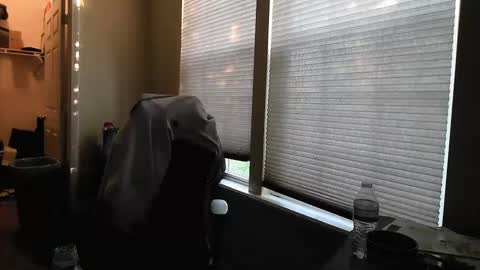 Snapshot of open4400 chatting on 09-15-25, 12:16 LivingLong online show from 09-15-25, 12:16
