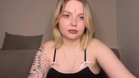 Ophelia online show from 03-29-26, 10:43