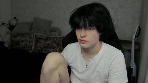 Bella and John online show from 12-16-25, 08:19