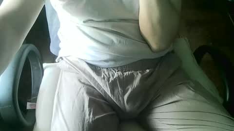 Snapshot of ore_cam chatting on 11-02-25, 05:59 Ore online show from 11-02-25, 05:59