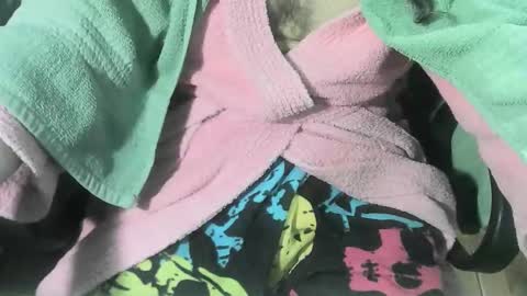 Snapshot of ore_cam chatting on 11-06-25, 02:01 Ore online show from 11-06-25, 02:01