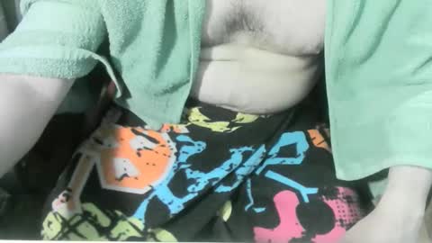 Snapshot of ore_cam chatting on 11-18-25, 01:44 Ore online show from 11-18-25, 01:44