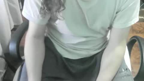 Snapshot of ore_cam chatting on 11-23-25, 10:31 Ore online show from 11-23-25, 10:31