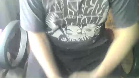 Snapshot of ore_cam chatting on 12-14-25, 02:00 Ore online show from 12-14-25, 02:00