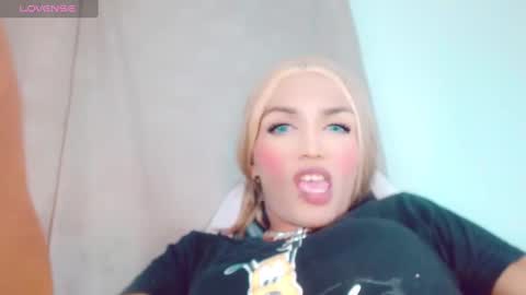 Oriana braom online show from 02-26-25, 11:04