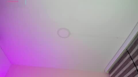 Miss Guzman  online show from 11-11-25, 11:05