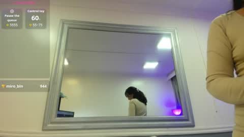 Snapshot of oriana_jhonson chatting on 06-28-26, 12:55 Oriana online show from 06-28-26, 12:55