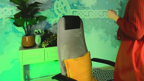 Orianna -  Hi Im into geek culture cosplay crafting LARP games. Shall we play DnD online show from 12-31-24, 01:08