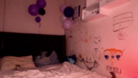 Snapshot of origamicat chatting on 10-07-25, 01:08 origamicat online show from 10-07-25, 01:08