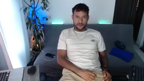 orlando_horny online show from 10-06-25, 03:20