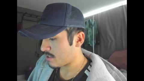 Snapshot of orlok19_ chatting on 07-10-26, 08:33 orlok19_ online show from 07-10-26, 08:33
