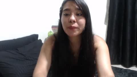 Snapshot of orlyn_ chatting on 03-06-25, 03:35 ilonka collins online show from 03-06-25, 03:35