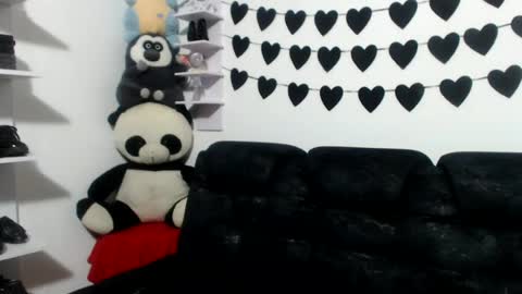 Snapshot of orlyn_ chatting on 07-27-26, 03:35 ilonka collins online show from 07-27-26, 03:35