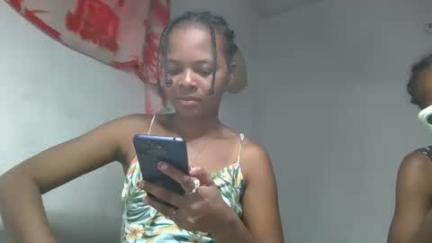 Snapshot of ornellahhh chatting on 11-12-25, 10:04 ornellahhh online show from 11-12-25, 10:04