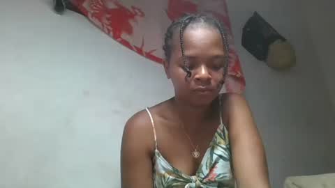 Snapshot of ornellahhh chatting on 11-12-25, 10:09 ornellahhh online show from 11-12-25, 10:09