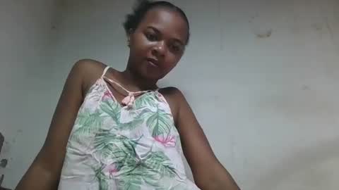 Snapshot of ornellahhh chatting on 11-30-25, 06:50 ornellahhh online show from 11-30-25, 06:50