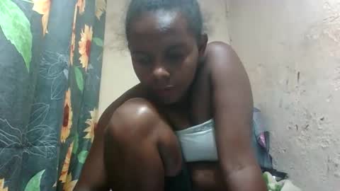 Snapshot of ornettee chatting on 10-10-25, 09:03 ornettee online show from 10-10-25, 09:03