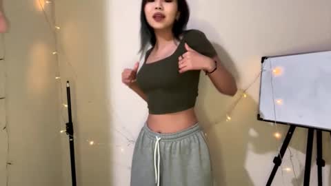 Angel online show from 12-17-25, 12:22