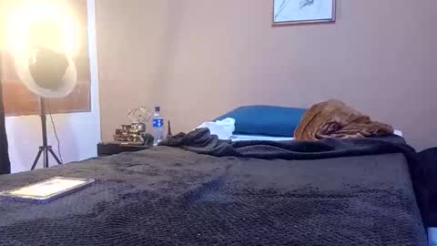 osarito3x online show from 04-19-26, 09:19