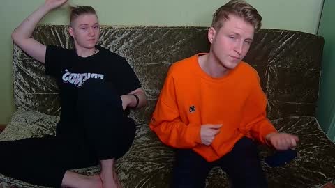 Snapshot of oscar_wildy chatting on 01-25-25, 09:57 Oscar online show from 01-25-25, 09:57