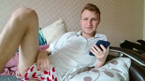 Snapshot of oscar_wildy chatting on 11-02-25, 12:40 Oscar online show from 11-02-25, 12:40