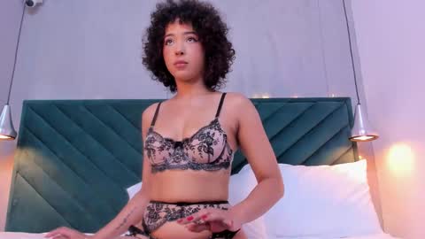 Oshun  online show from 02-12-25, 12:33