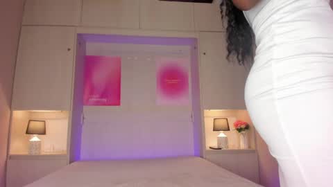 oshun_444 online show from 05-05-26, 12:13