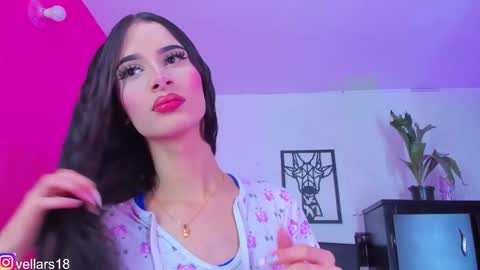 Snapshot of osiris_doll chatting on 01-11-26, 08:03 vella online show from 01-11-26, 08:03