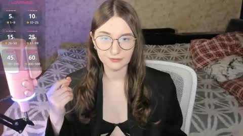 Leliana online show from 12-15-25, 04:17