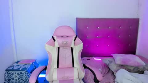 Maria   online show from 03-08-26, 02:04