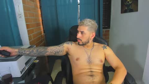 Snapshot of ostin_big09 chatting on 12-18-24, 08:36 Instagram ostin big09--------- online show from 12-18-24, 08:36