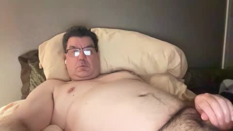 Snapshot of otter916 chatting on 05-05-26, 03:47 otter916 online show from 05-05-26, 03:47