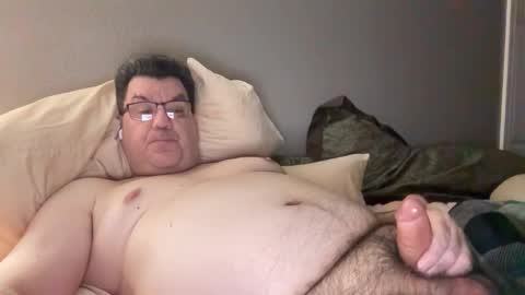 Snapshot of otter916 chatting on 06-06-26, 05:01 otter916 online show from 06-06-26, 05:01