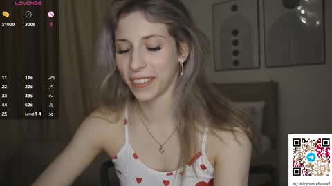 Snapshot of ottiliebolyard chatting on 02-10-26, 08:02 Anne online show from 02-10-26, 08:02