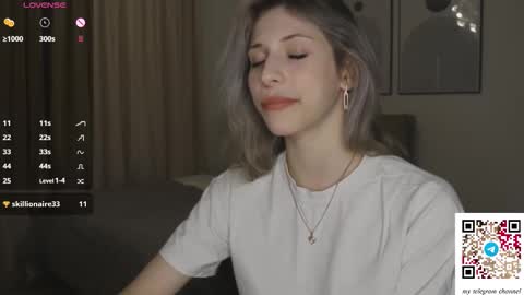 Snapshot of ottiliebolyard chatting on 02-19-26, 09:11 Anne online show from 02-19-26, 09:11