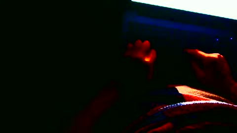 Snapshot of oudzktjong chatting on 12-01-24, 06:30 kars online show from 12-01-24, 06:30