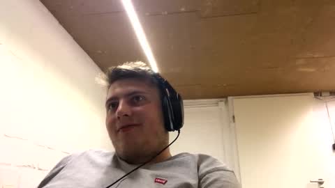 outflayd online show from 10-20-25, 10:10