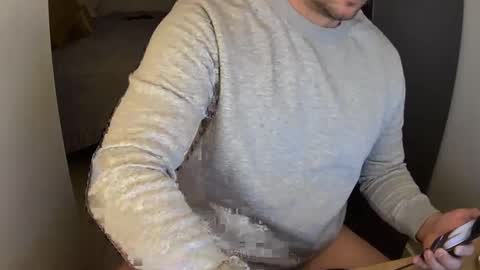 Snapshot of outside1991 chatting on 12-08-24, 05:44 outside1991 online show from 12-08-24, 05:44