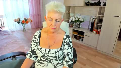 Alla online show from 06-08-26, 11:10
