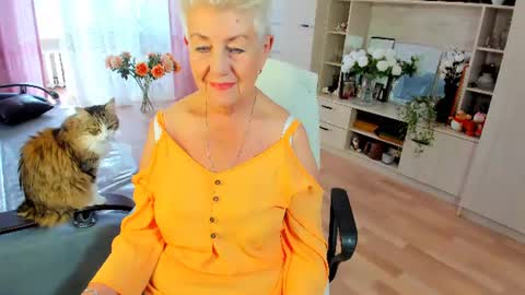 Alla online show from 06-25-26, 11:26