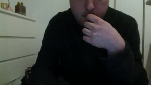 Snapshot of ovid231 chatting on 02-17-25, 06:48 92 online show from 02-17-25, 06:48