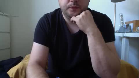 Snapshot of ovid231 chatting on 10-02-25, 07:59 92 online show from 10-02-25, 07:59