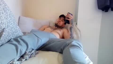 Snapshot of owen162462 chatting on 03-06-25, 11:58 Owen kayz online show from 03-06-25, 11:58