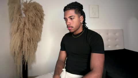 Owen online show from 04-24-26, 03:31