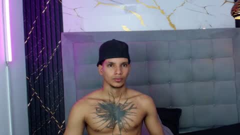 Snapshot of owen_blaze3 chatting on 07-09-26, 03:21 owen blaze online show from 07-09-26, 03:21