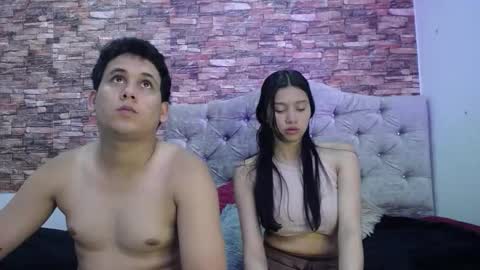 Snapshot of owenandrosecs chatting on 11-27-25, 07:49 Owen and Rose online show from 11-27-25, 07:49