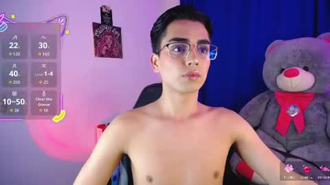 Owen  Independent model  online show from 07-23-26, 07:50